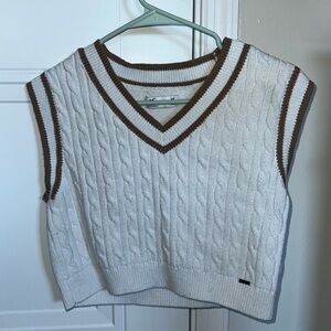 Hollister XS sweater vest